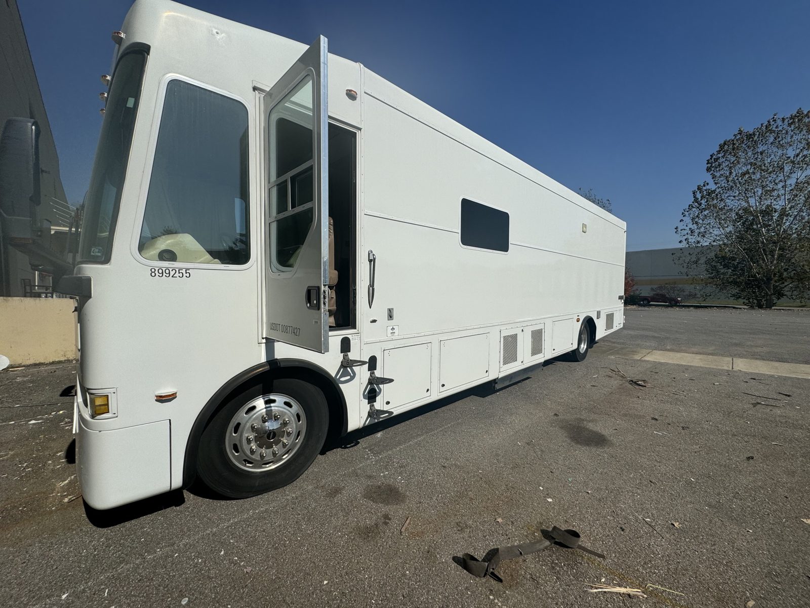 2011 Armour mobile mammography coach
